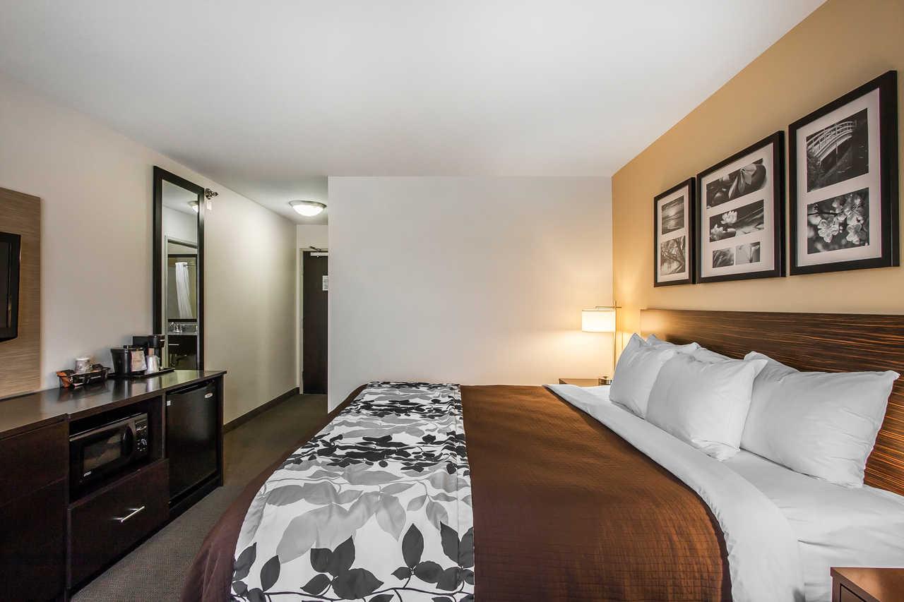 Sleep Inn & Suites Девилс-Лейк Экстерьер фото